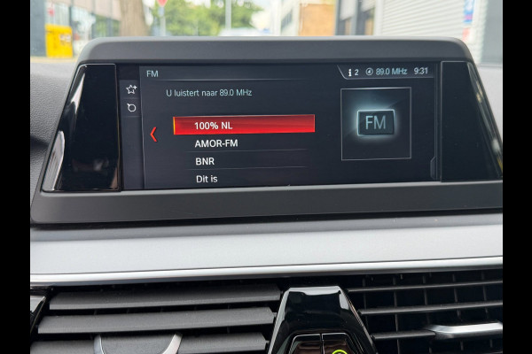 BMW 5 Serie Touring 520i Executive - Panorama dak -Schuifdak I Navigatie I Airco I LED I PDC I Sport pakket I Dealer onderhouden
