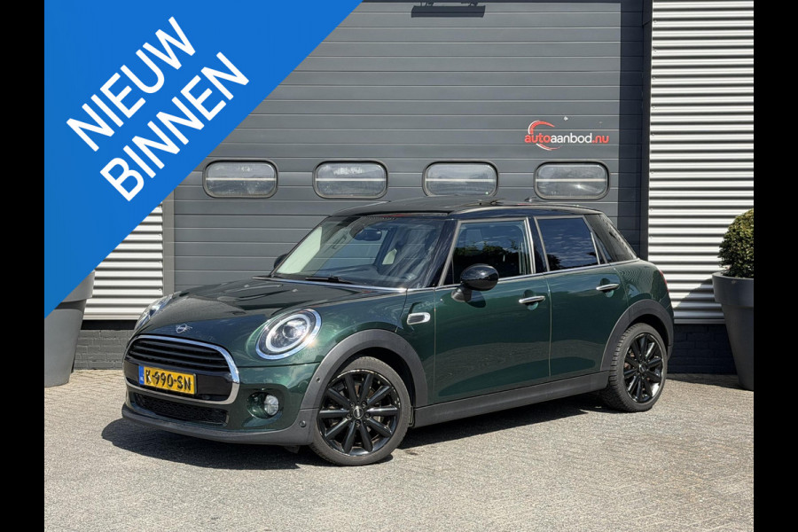 MINI 5-deurs 1.5 Cooper Chili | Panoramadak | Navigatie | Parkeersensoren | Stoelverwarming | Climate Control |