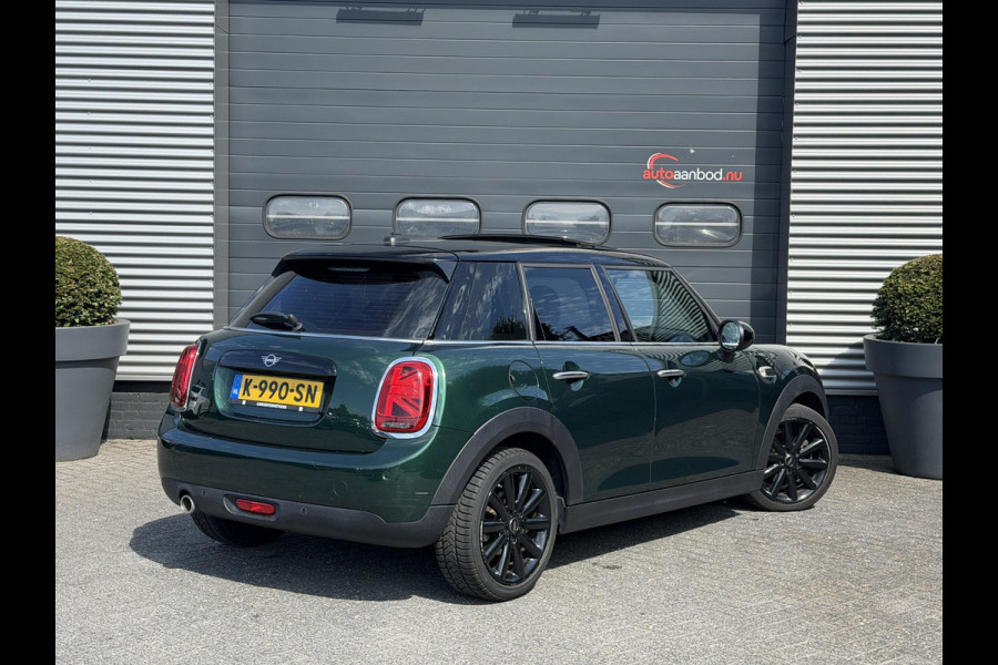 MINI 5-deurs 1.5 Cooper Chili | Panoramadak | Navigatie | Parkeersensoren | Stoelverwarming | Climate Control |
