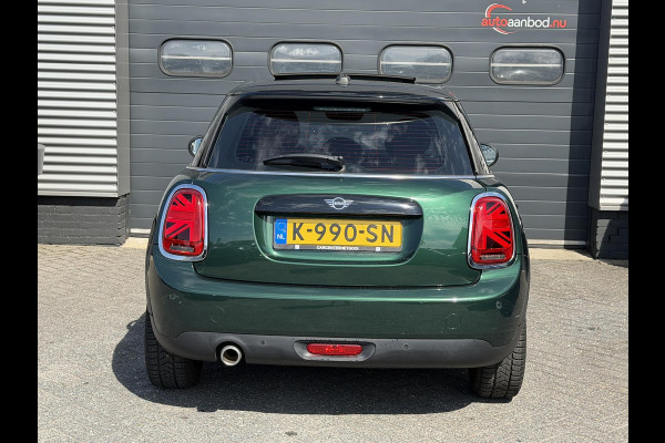 MINI 5-deurs 1.5 Cooper Chili | Panoramadak | Navigatie | Parkeersensoren | Stoelverwarming | Climate Control |