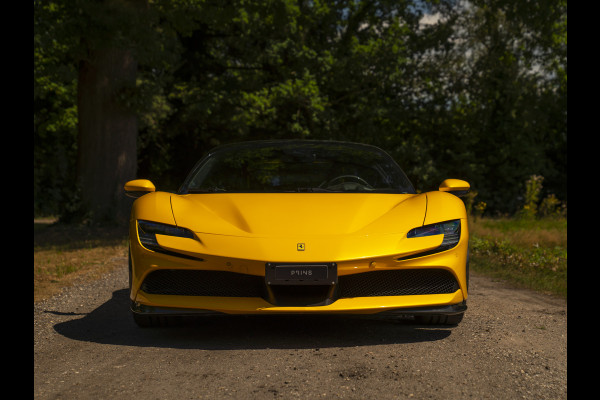 Ferrari SF90 Stradale 4.0 V8 | Full carbon | Giallo Triplo Strato | Atelier Car | Lift | Warranty 05-2027