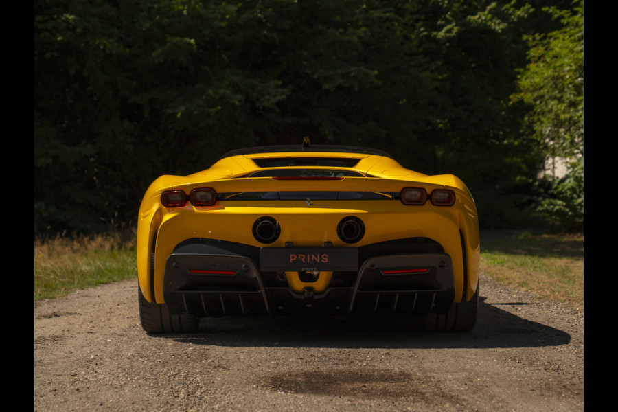 Ferrari SF90 Stradale 4.0 V8 | Full carbon | Giallo Triplo Strato | Atelier Car | Lift | Warranty 05-2027