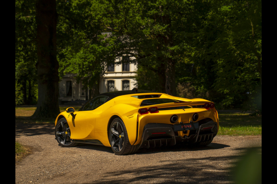 Ferrari SF90 Stradale 4.0 V8 | Full carbon | Giallo Triplo Strato | Atelier Car | Lift | Warranty 05-2027