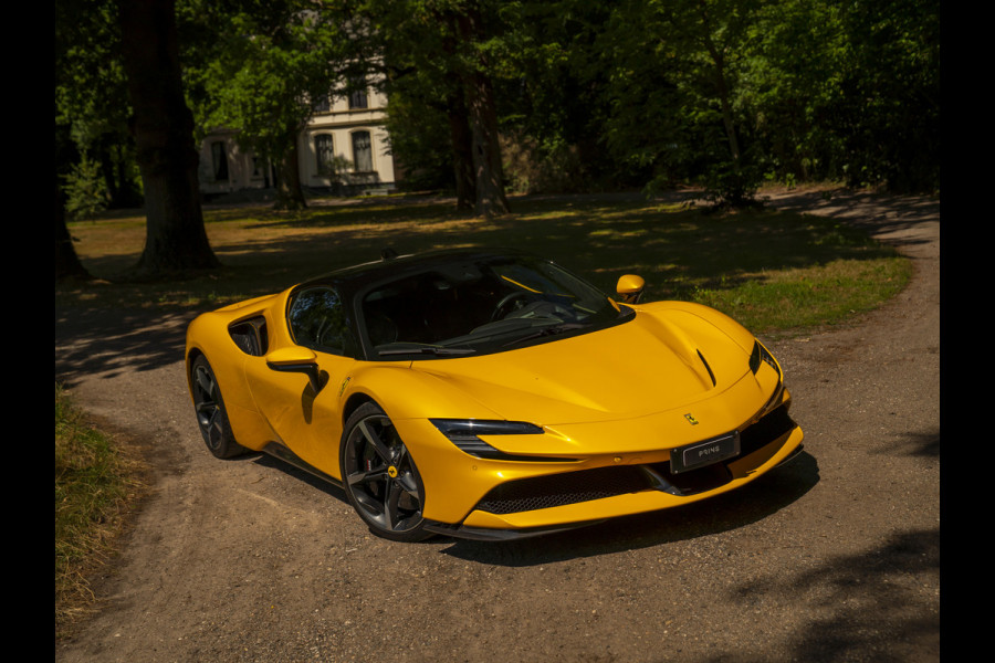 Ferrari SF90 Stradale 4.0 V8 | Full carbon | Giallo Triplo Strato | Atelier Car | Lift | Warranty 05-2027