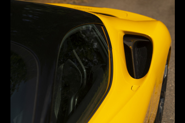 Ferrari SF90 Stradale 4.0 V8 | Full carbon | Giallo Triplo Strato | Atelier Car | Lift | Warranty 05-2027