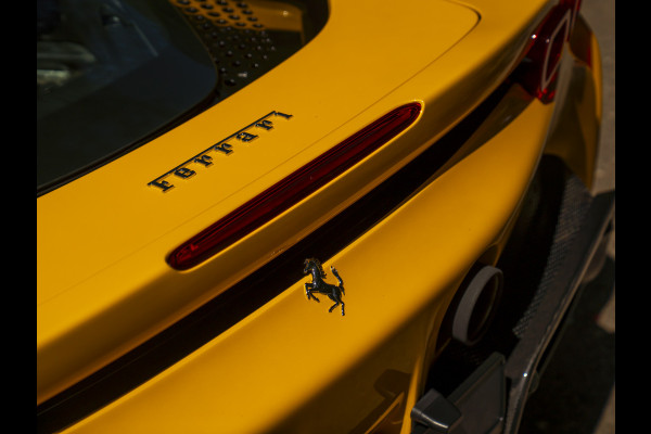 Ferrari SF90 Stradale 4.0 V8 | Full carbon | Giallo Triplo Strato | Atelier Car | Lift | Warranty 05-2027