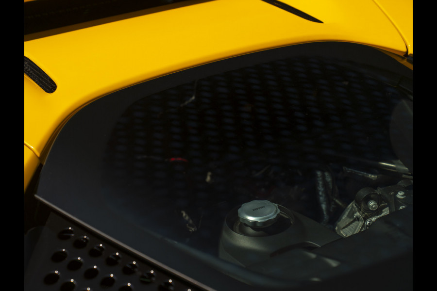 Ferrari SF90 Stradale 4.0 V8 | Full carbon | Giallo Triplo Strato | Atelier Car | Lift | Warranty 05-2027
