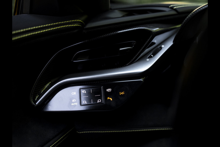 Ferrari SF90 Stradale 4.0 V8 | Full carbon | Giallo Triplo Strato | Atelier Car | Lift | Warranty 05-2027