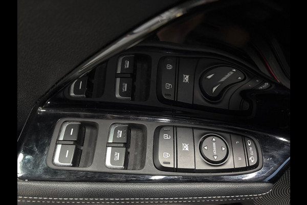 Kia Niro 1.6 GDi Hybrid DynamicLine Trekhaak, Carplay,