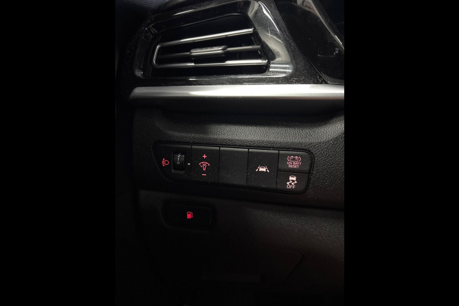 Kia Niro 1.6 GDi Hybrid DynamicLine Trekhaak, Carplay,