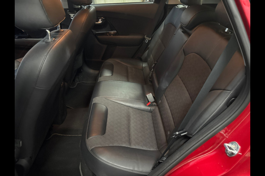 Kia Niro 1.6 GDi Hybrid DynamicLine Trekhaak, Carplay,