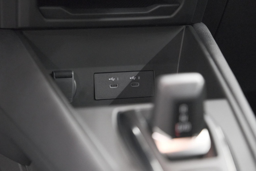 Renault Captur 1.8 E-Tech full hybrid 160 techno | Camera | Adaptieve Cruise Control | Navigatie