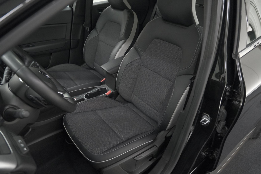 Renault Captur Mild Hybrid 140 EDC Intens | Camera | Navigatie | Parkeersensoren | Stoelverwarming