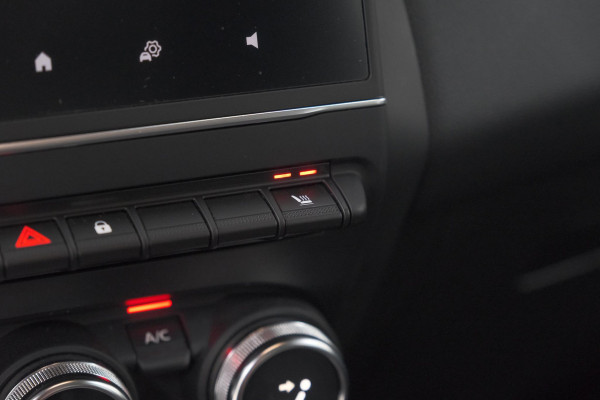 Renault Captur Mild Hybrid 140 EDC Intens | Camera | Navigatie | Parkeersensoren | Stoelverwarming