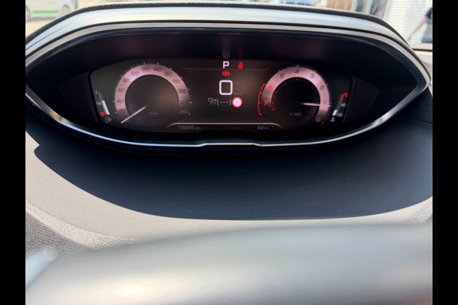 Peugeot 3008 1.2 PureTech GT Line - AUTOMAAT I Navigatie / Apple CarPlay I Airco I Leer I Sport pakket I Dealer onderhouden
