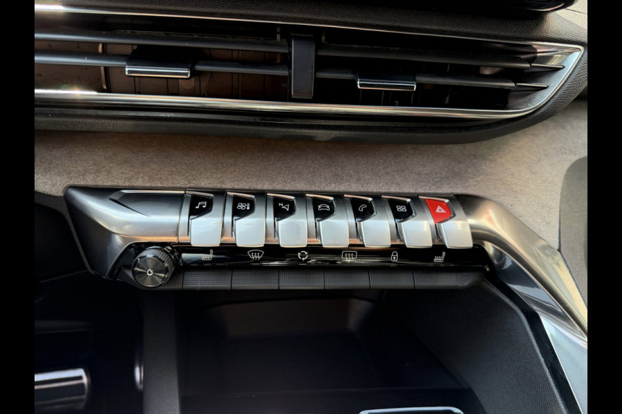Peugeot 3008 1.2 PureTech GT Line - AUTOMAAT I Navigatie / Apple CarPlay I Airco I Leer I Sport pakket I Dealer onderhouden