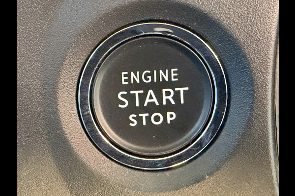 Citroën C3 110pk Shine (Keyless Entry - Camera - Navigatie - Automatische Airco - Apple Carplay - 17"- Dodehoek detectie)