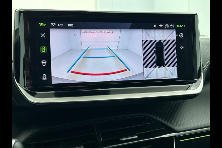 Peugeot 2008 1.2 PureTech 130 GT Automaat Clima Control Camera Achter Navigatie d.m.v. Apple Carplay / Android auto Velgen 17 inch