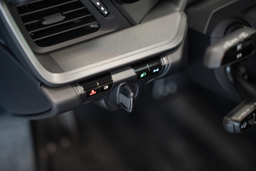 Porsche 911 Cabrio 3.0 Carrera 4S *BOSE / Vierwielbesturing / Stoelventilatie / Sport-uitlaat / 18-Wegs / Sport-Chrono / HD Matrix-LED*