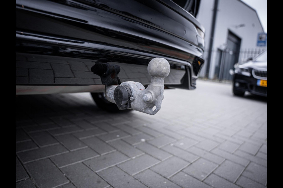 Volvo XC60 2.0 T6 Plug-in hybrid AWD Plus Black Edition - Pano l H&K l Mem. l Trekhaak
