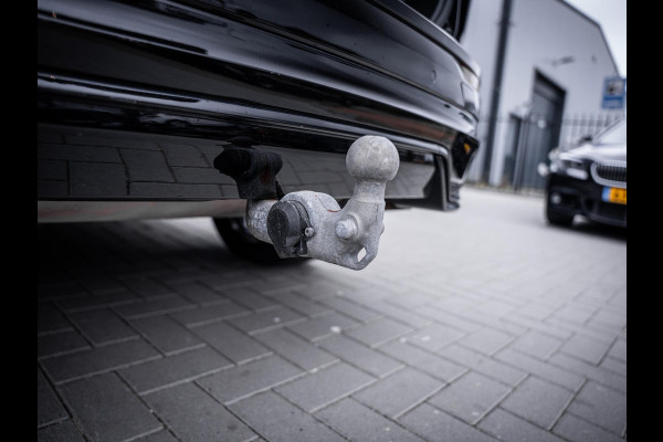 Volvo XC60 2.0 T6 Plug-in hybrid AWD Plus Black Edition - Pano l H&K l Mem. l Trekhaak