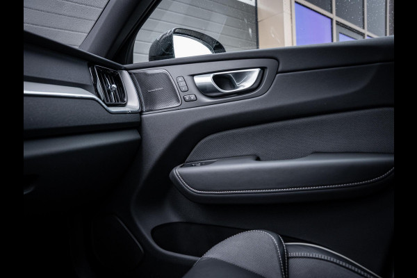 Volvo XC60 2.0 T6 Plug-in hybrid AWD Plus Black Edition - Pano l H&K l Mem. l Trekhaak