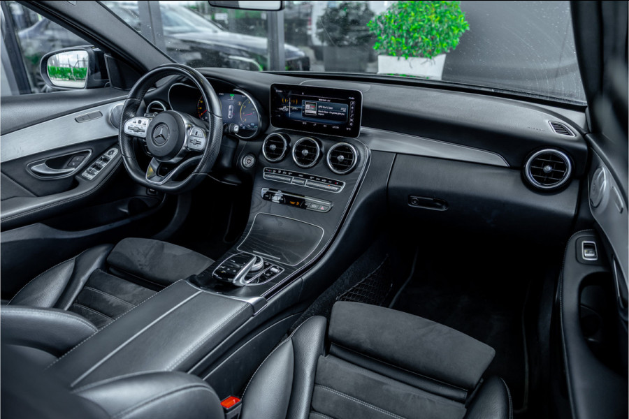 Mercedes-Benz C-Klasse C200 Premium Pack - AMG Line | Panorama | Burmester | Cruise Control | Camera