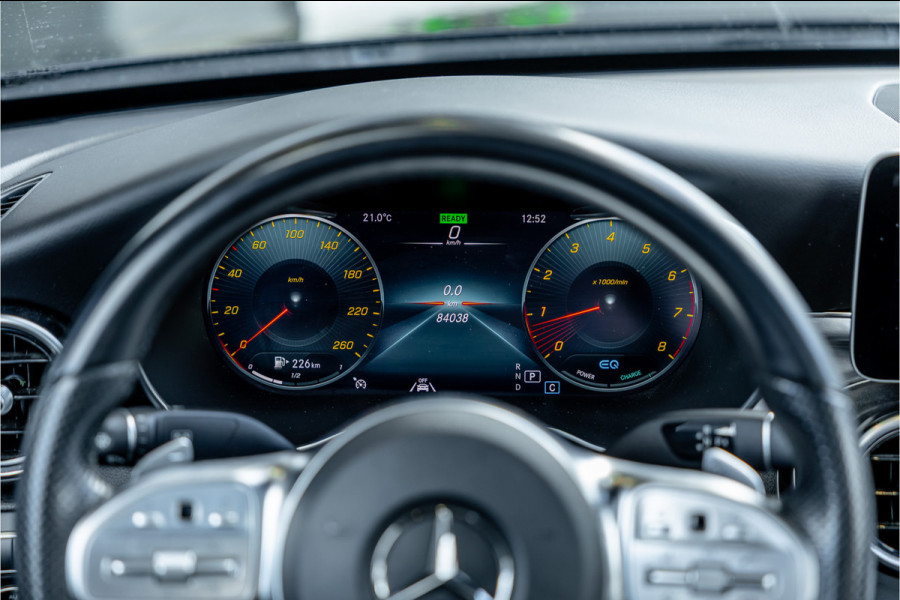 Mercedes-Benz C-Klasse C200 Premium Pack - AMG Line | Panorama | Burmester | Cruise Control | Camera