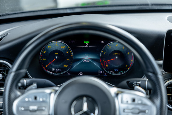 Mercedes-Benz C-Klasse C200 Premium Pack - AMG Line | Panorama | Burmester | Cruise Control | Camera