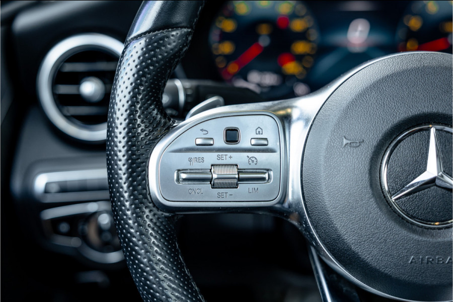 Mercedes-Benz C-Klasse C200 Premium Pack - AMG Line | Panorama | Burmester | Cruise Control | Camera