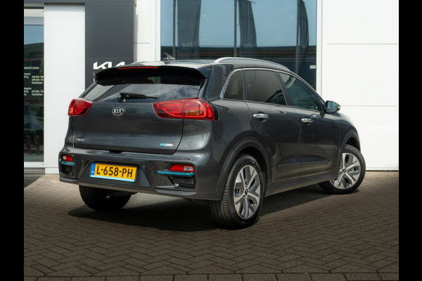 Kia e-Niro ExecutiveLine 64 kWh | Stoelverwarming/-ventilatie | Stuurverwarming | Schuif/-kanteldak | JBL | Achteruitrijcamera | Navi | PDC voor & achter