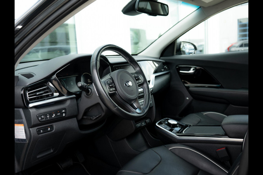 Kia e-Niro ExecutiveLine 64 kWh | Stoelverwarming/-ventilatie | Stuurverwarming | Schuif/-kanteldak | JBL | Achteruitrijcamera | Navi | PDC voor & achter