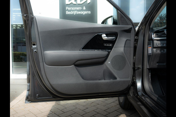Kia e-Niro ExecutiveLine 64 kWh | Stoelverwarming/-ventilatie | Stuurverwarming | Schuif/-kanteldak | JBL | Achteruitrijcamera | Navi | PDC voor & achter