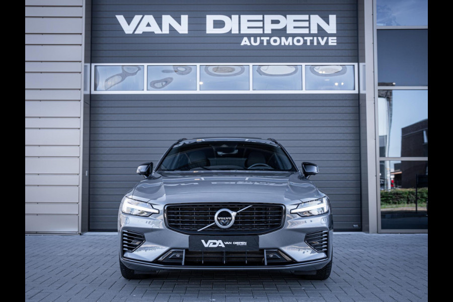 Volvo V60 2.0 T8 Recharge AWD Dark R-Design - Pano l HUD l Memory l Hkardon