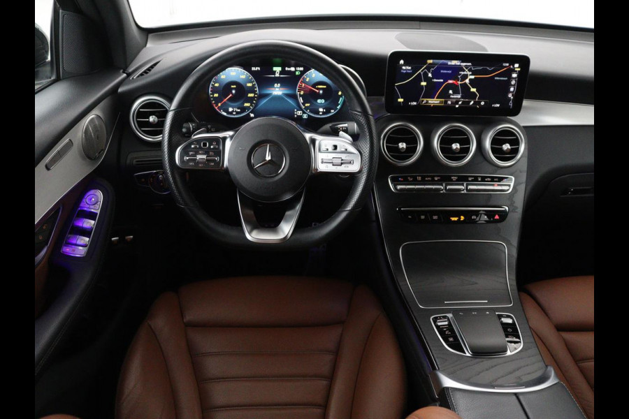 Mercedes-Benz GLC 300e 4MATIC Business Solution AMG | Panoramadak | Leder | 360 camera | Cruise control | Carplay | Sfeerverlichting | Burnmeister surround | Climate control |