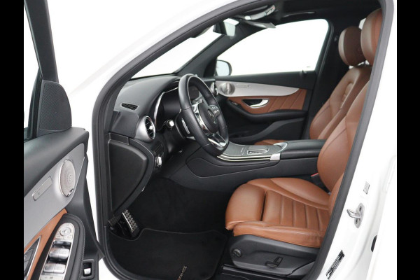 Mercedes-Benz GLC 300e 4MATIC Business Solution AMG | Panoramadak | Leder | 360 camera | Cruise control | Carplay | Sfeerverlichting | Burnmeister surround | Climate control |