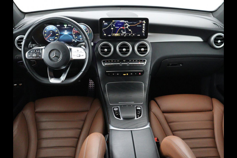 Mercedes-Benz GLC 300e 4MATIC Business Solution AMG | Panoramadak | Leder | 360 camera | Cruise control | Carplay | Sfeerverlichting | Burnmeister surround | Climate control |