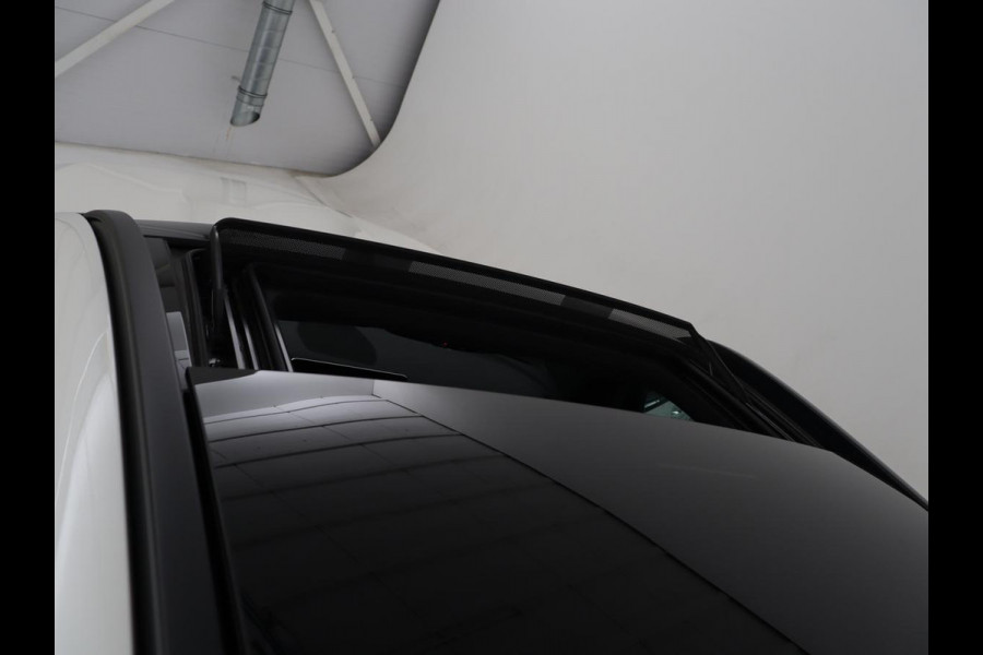 Mercedes-Benz GLC 300e 4MATIC Business Solution AMG | Panoramadak | Leder | 360 camera | Cruise control | Carplay | Sfeerverlichting | Burnmeister surround | Climate control |