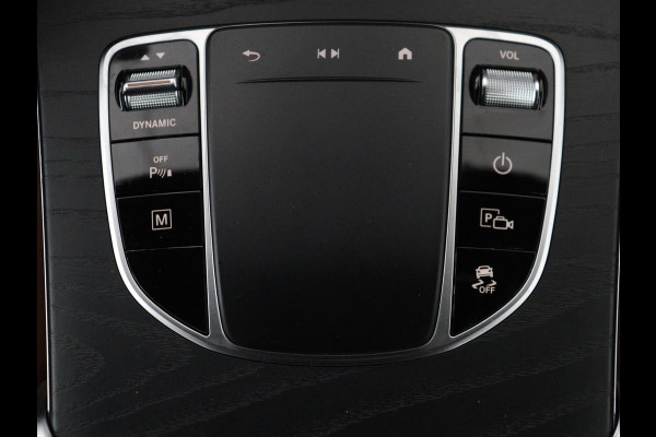 Mercedes-Benz GLC 300e 4MATIC Business Solution AMG | Panoramadak | Leder | 360 camera | Cruise control | Carplay | Sfeerverlichting | Burnmeister surround | Climate control |