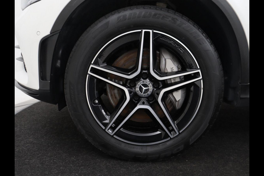 Mercedes-Benz GLC 300e 4MATIC Business Solution AMG | Panoramadak | Leder | 360 camera | Cruise control | Carplay | Sfeerverlichting | Burnmeister surround | Climate control |