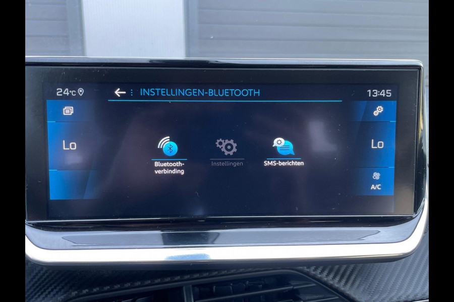 Peugeot 2008 1.2 PureTech Allure /AUTOMAAT / NAP / 3D SCHERM