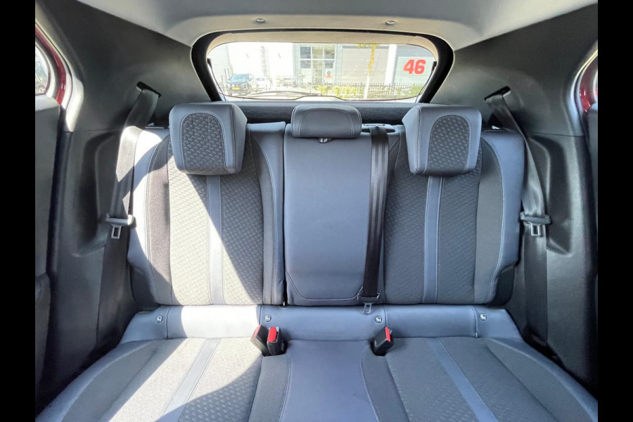 Peugeot 2008 1.2 PureTech Allure /AUTOMAAT / NAP / 3D SCHERM