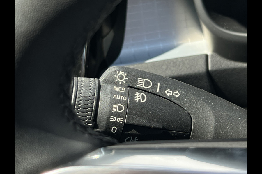 Volvo XC40 1.5 T4 Recharge Inscription | Pano | Leder | Camera | Winter Pack