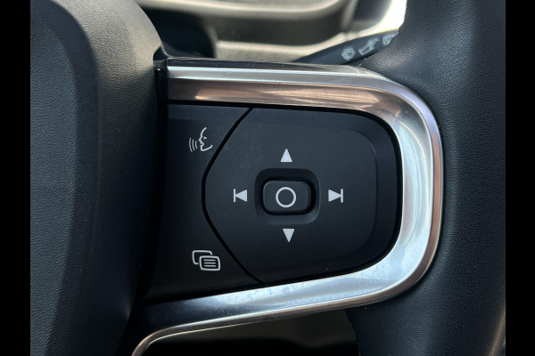 Volvo XC40 1.5 T4 Recharge Inscription | Pano | Leder | Camera | Winter Pack