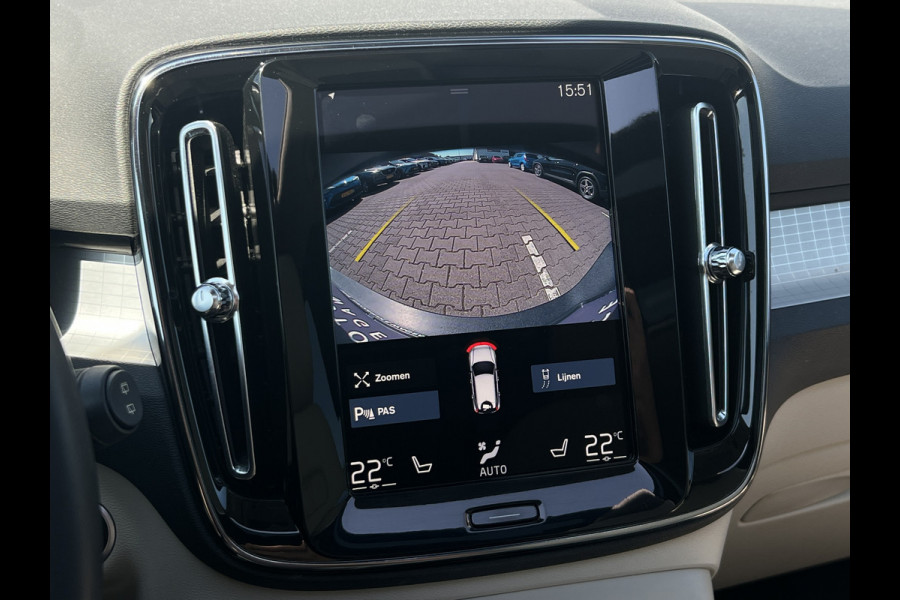 Volvo XC40 1.5 T4 Recharge Inscription | Pano | Leder | Camera | Winter Pack