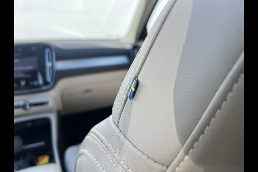 Volvo XC40 1.5 T4 Recharge Inscription | Pano | Leder | Camera | Winter Pack