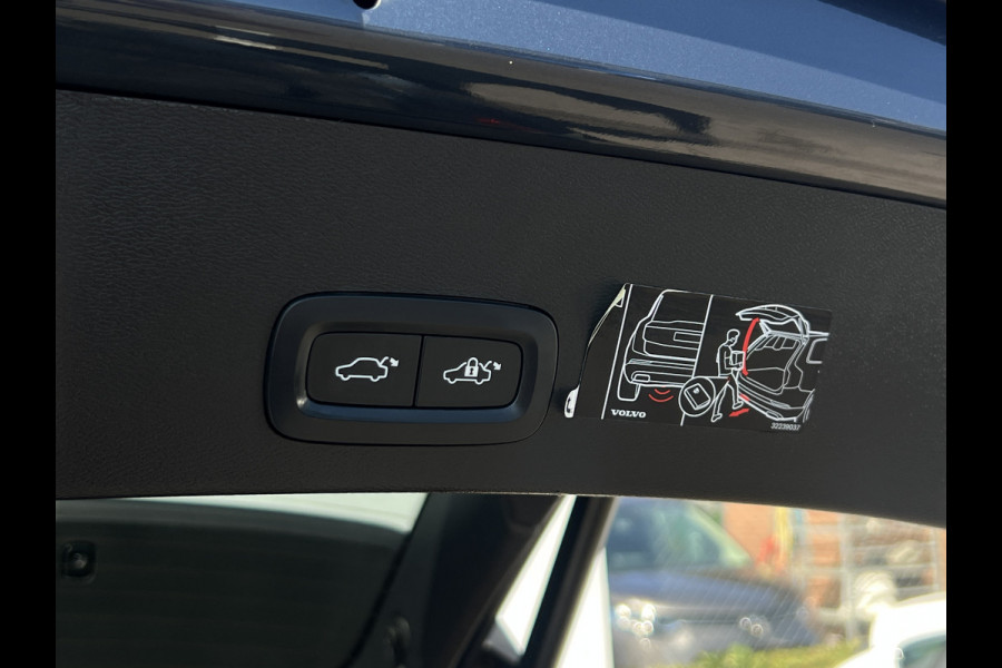 Volvo XC40 1.5 T4 Recharge Inscription | Pano | Leder | Camera | Winter Pack