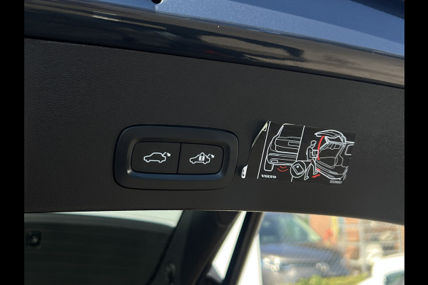 Volvo XC40 1.5 T4 Recharge Inscription | Pano | Leder | Camera | Winter Pack