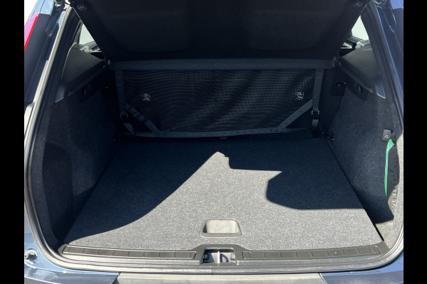 Volvo XC40 1.5 T4 Recharge Inscription | Pano | Leder | Camera | Winter Pack