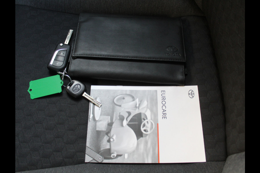 Toyota Yaris 1.5 Hybrid 115 Active CLIMATE | ADAPCRUISE | CARPLAY | DAB | LED | CAMERA | ISOFIX
